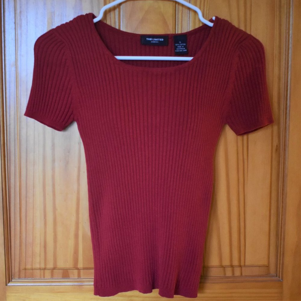 *3 for $15* Limited Womens Red Ribbed sweater SizeS